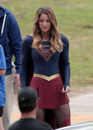Melissa Benoist On The Set Of Supergirl Gotceleb 2880 Hot Sex Picture