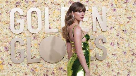 Golden Globe Awards Taylor Swift Makes The Red Carpet Shimmer In A