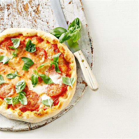 Pizza Margherita Rezept Wie Vom Italiener Brigittede