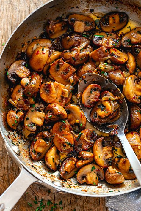 Garlic Butter Mushrooms Recipe How To Cook Mushrooms — Eatwell101