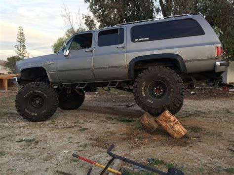 Pin On Square Body Suburban K5 Blazer Pickups