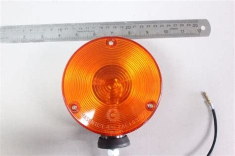 Kubota 45 Turn Signal Light Lamp B2320 B2620 B2920 B3200 M8200 M8540
