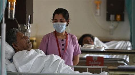 Indian Nurses Start Work To Combat Covid 19 In Uae Hindustan Times