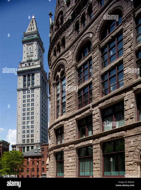 Usa Massachusetts Boston Historic Office Building Towers Above