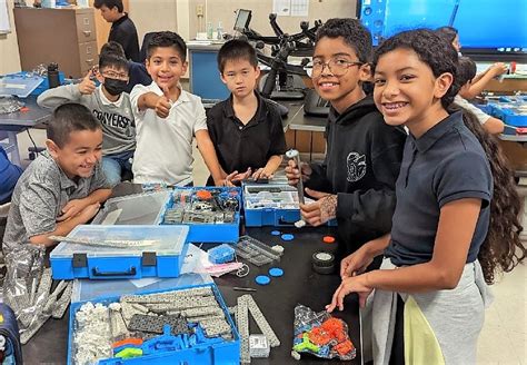 Baldwin Park Unified Stem Academy Students Explore Hands On Learning