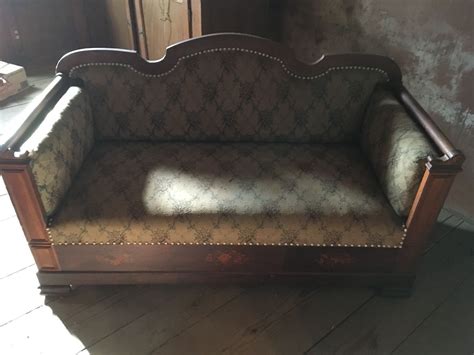 Antique english pub table solid tiger oak drop side leaf kitchen game seats six. Sofa Antik | Kaufen auf Ricardo