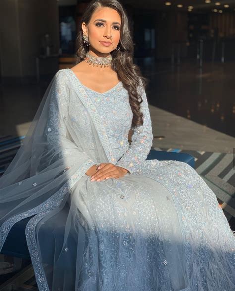 Pin By Raj On Punjabi Suits Desi Dress Desi Wedding Dresses Asian Bridal Dresses