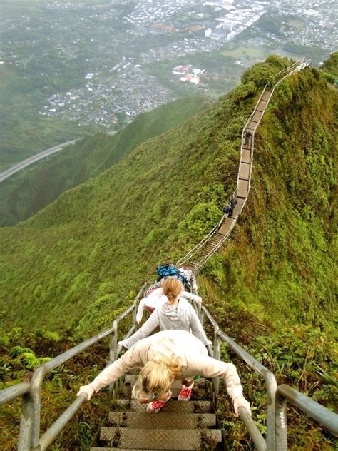 Stairway To Heaven Oahu Hawaii Places To Travel Travel Places To Go