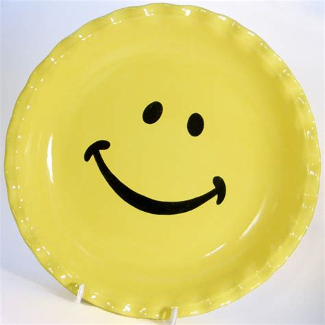 Smiley Face Pie Plate Happy Face Pie Plate Ceramic By Thepigpen