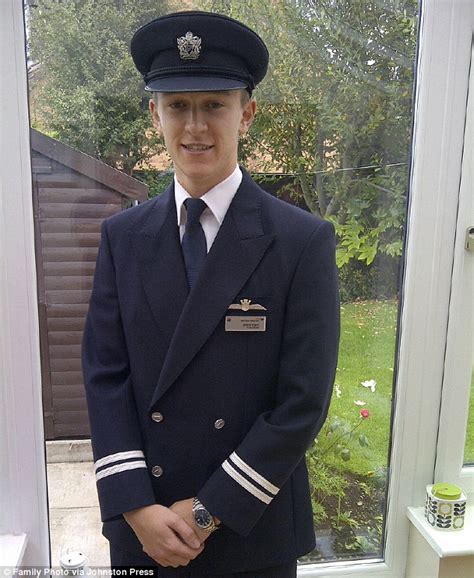 British Airways Hands 21 Year Old Dream Job As A Pilot Daily Mail Online