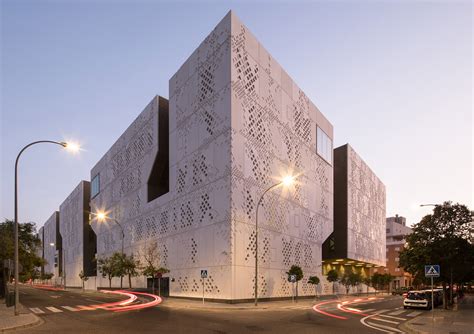 Middle East Modernism 7 Projects Reimagining Traditional Islamic