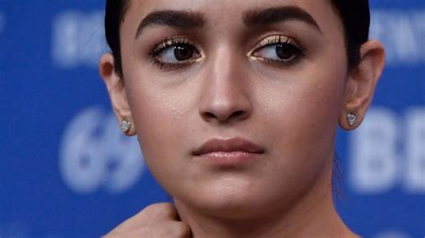 Alia Bhatt Closeup Cute Pics Only Face Only Youtube