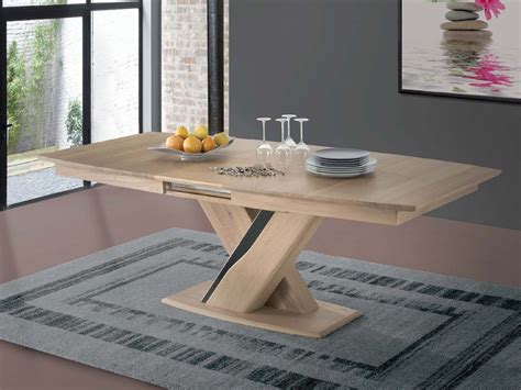 Table en bois massif à pied central en X plateau tonneau tout bois