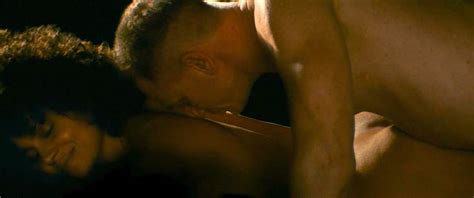 Halle Berry Naked Scene With Daniel Craig From Kings