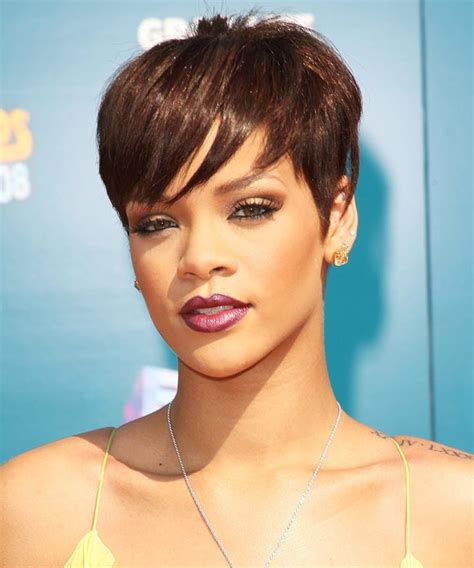 Rihannas Best Long And Short Hairstyles Over The Years