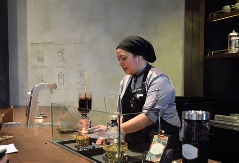 The local coffee brewers were beginning to fall apart as starbucks rise into the growth and maturity phase. Starbucks Opens First Reserve Store in Johor! - JOHOR NOW