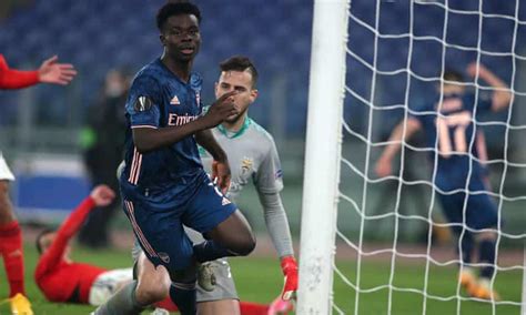 Saka Finds Rapid Reply After Benfica Penalty Puts Arsenal In Tight Spot