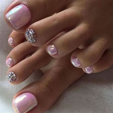 43 Perfect Fall Toenail Design Ideas To Complete Your Pink Toe