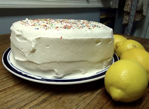 Garnish with whipped cream and mint if desired. Eat, Run, Read: Cake of the Week: Lemon Layer Cake with ...