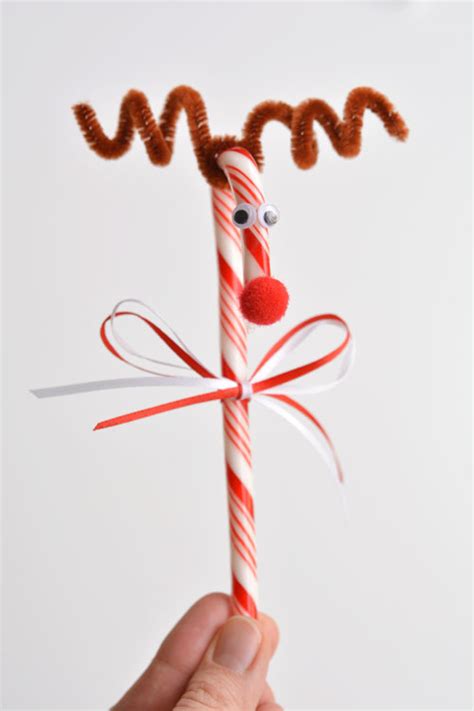 How To Make Adorable Candy Cane Reindeer For Kids