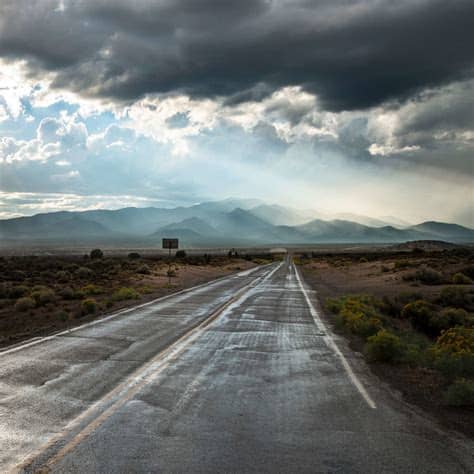 2048x2048 4K Lonely Road New 2020 Ipad Air Wallpaper, HD ...