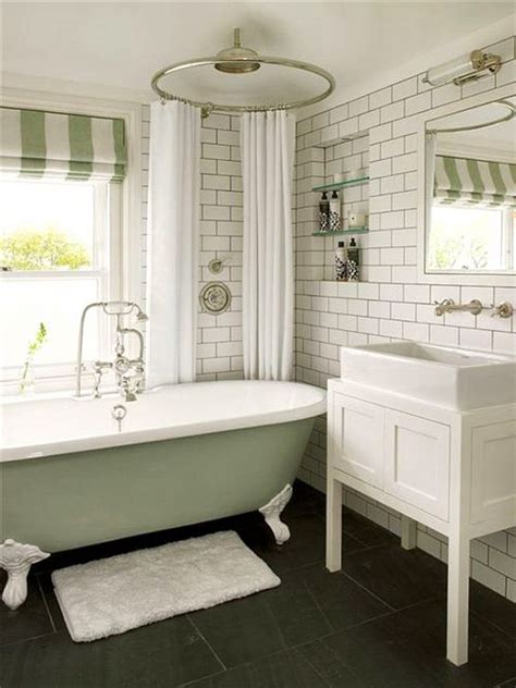 27 Bathrooms With Claw Foot Tubs Décor Outline