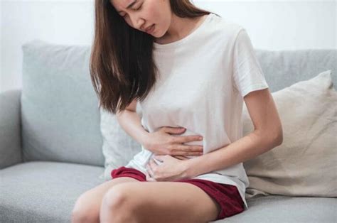 Selain tanda awal kehamilan, sakit perut saat hamil muda juga dapat disebabkan oleh hubungan badan. Sering Dianggap Sepele, Ini 7 Gejala Awal Kanker Usus yang ...
