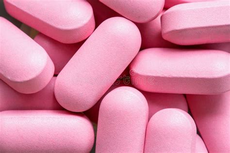 Pink Drug Pill Close Up Picture Image 123126816