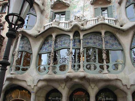 Famous Buildings Spain Cities Gaudi Casa Batlló