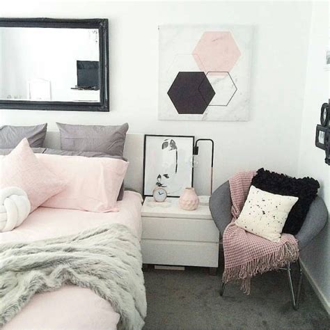 Bedroom makeover using white, pink and grey. Pink black grey white minimalist bedroom and apartment decor | Pink bedroom decor, Pink and grey ...
