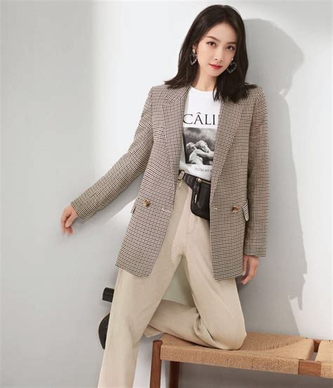 H&m is the ultimate one stop shop! Victoria Song - H&M China Women Fall 2020 • CelebMafia