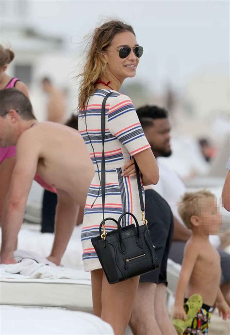 April Love Geary Bikini Candids Enjoying A Day At The Beach In Miami October 2015