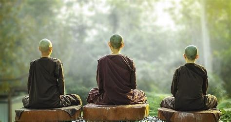 Buddhist Teachings On Mindfulness Meditation Herenow Help