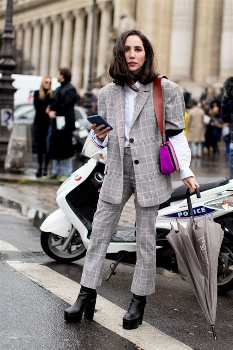 Street Style Paris Fashion Week Fall 2017 Street Style Day 5 Fall