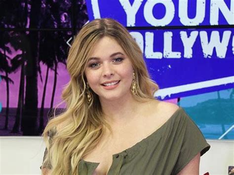 Sasha Pieterse Talks Pll Finale And Museum Video Dailymotion