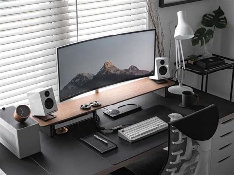 9 Ultimate Minimal Desk Setups Tips Minimal Desk Setups