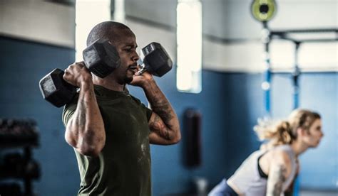 This 30 Minute Dumbbells Sweat Session Is The Ultimate Anti Ageing