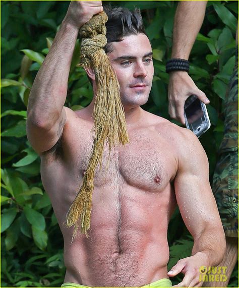 Zac Efron Goes Shirtless In Hawaii Is More Ripped Than Ever Zac Efron Photo Fanpop