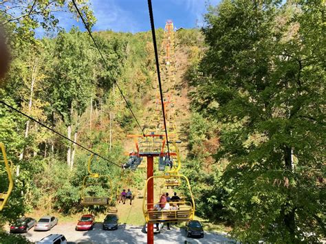 Gatlinburg Skylift Near Great Smoky Mountains National Park In Tn