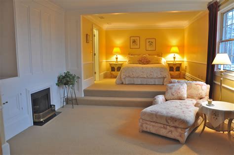 The hotel with the most 2 bedroom suites is caesars palace. Hotel & Resort: Luxurious Planet Hollywood Suites For Best ...