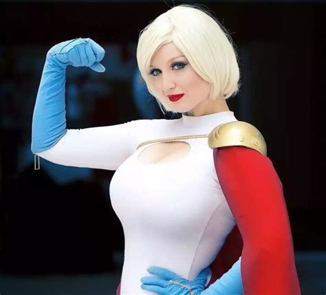 Épinglé sur cosplay power girl