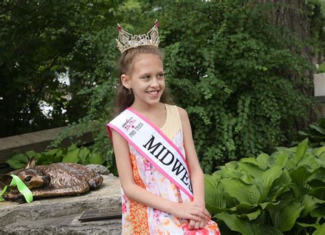 Little Miss Pre Teen Collects Wands For Wildlife In Mason City