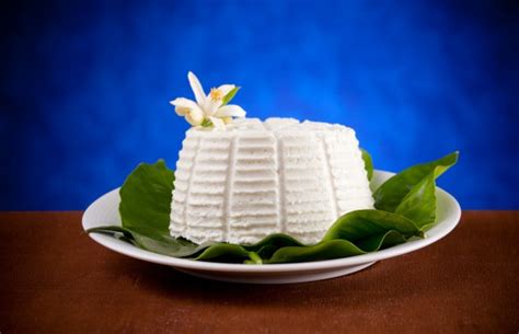 Prodotto tipico della zona meridionale d'italia, si fa plinio il vecchio citava questo latticino nel naturalis historia. Ricotta di Bufala Campana DOP, latticino a pasta molle