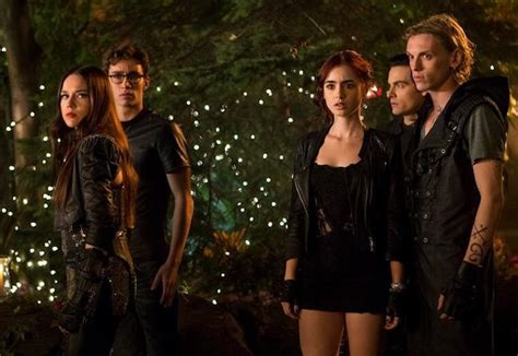 Cast out from the world of shadowhunters, valentine abducted jocelyn believing she had a powerful tool known as the mortal cup. The Mortal Instrument - The Cast & Director Talk City Of ...
