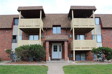 Average water bill for 2 bed apartment. 2 Bed Apartments Goodview MN | 5140 West 7th | Baker ...
