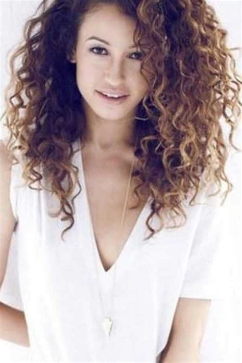 25 Curly Layered Haircuts Hairstyles And Haircuts Lovely Hairstylescom