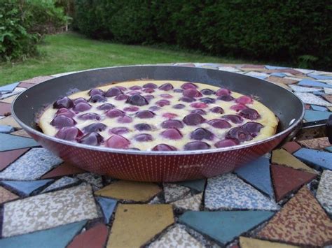 Clafoutis aux abricots sans gluten. clafoutis aux cerises sans gluten et sans lait préparé à la poêle Pour 4 personnes Préparation ...