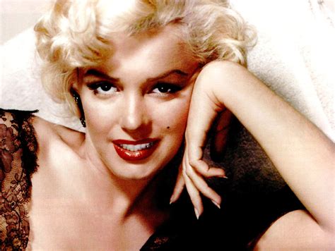 Marilyn Monroe Biography Height And Life Story Super Stars Bio