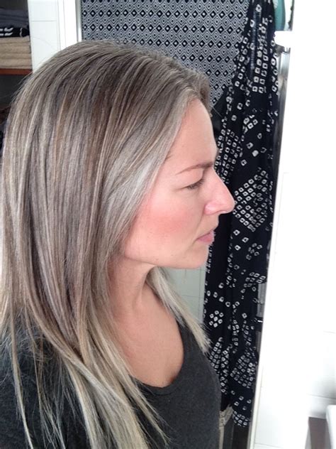 Grey Is The New Blonde Silver Highlights And Dip Dye At