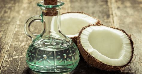 Virgin coconut oil atau minyak kelapa murni, merupakan salah satu produk olahan dari kelapa yang sudah digunakan sejak dulu. Lupakan Mentega, Pakai Minyak Kelapa Juga Enak untuk ...